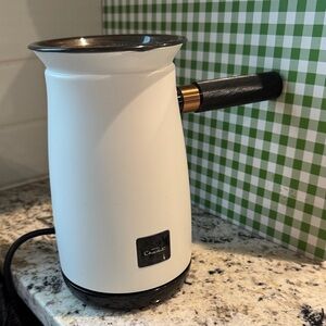 Hotel Chocolat- Velvetiser.